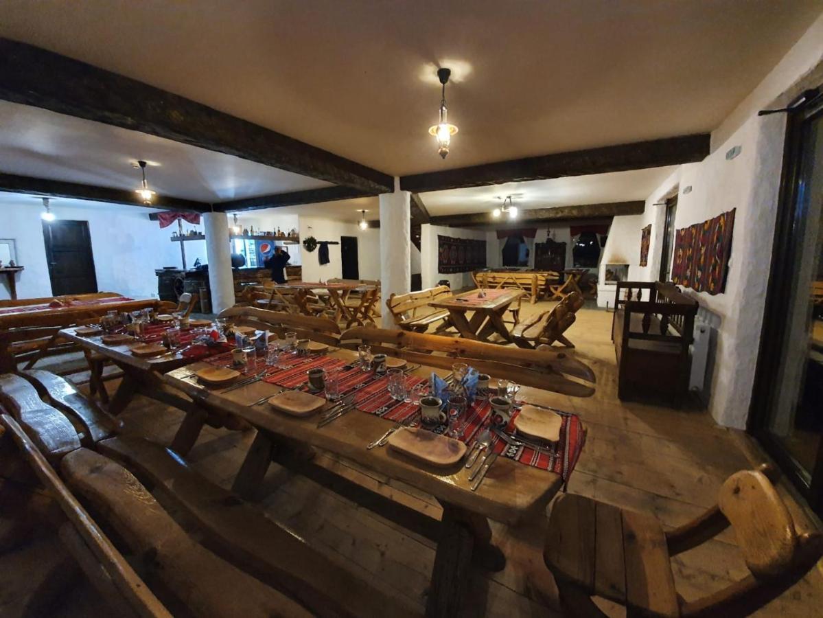 Satu Muscelean Hotel Albestii de Muscel Kültér fotó