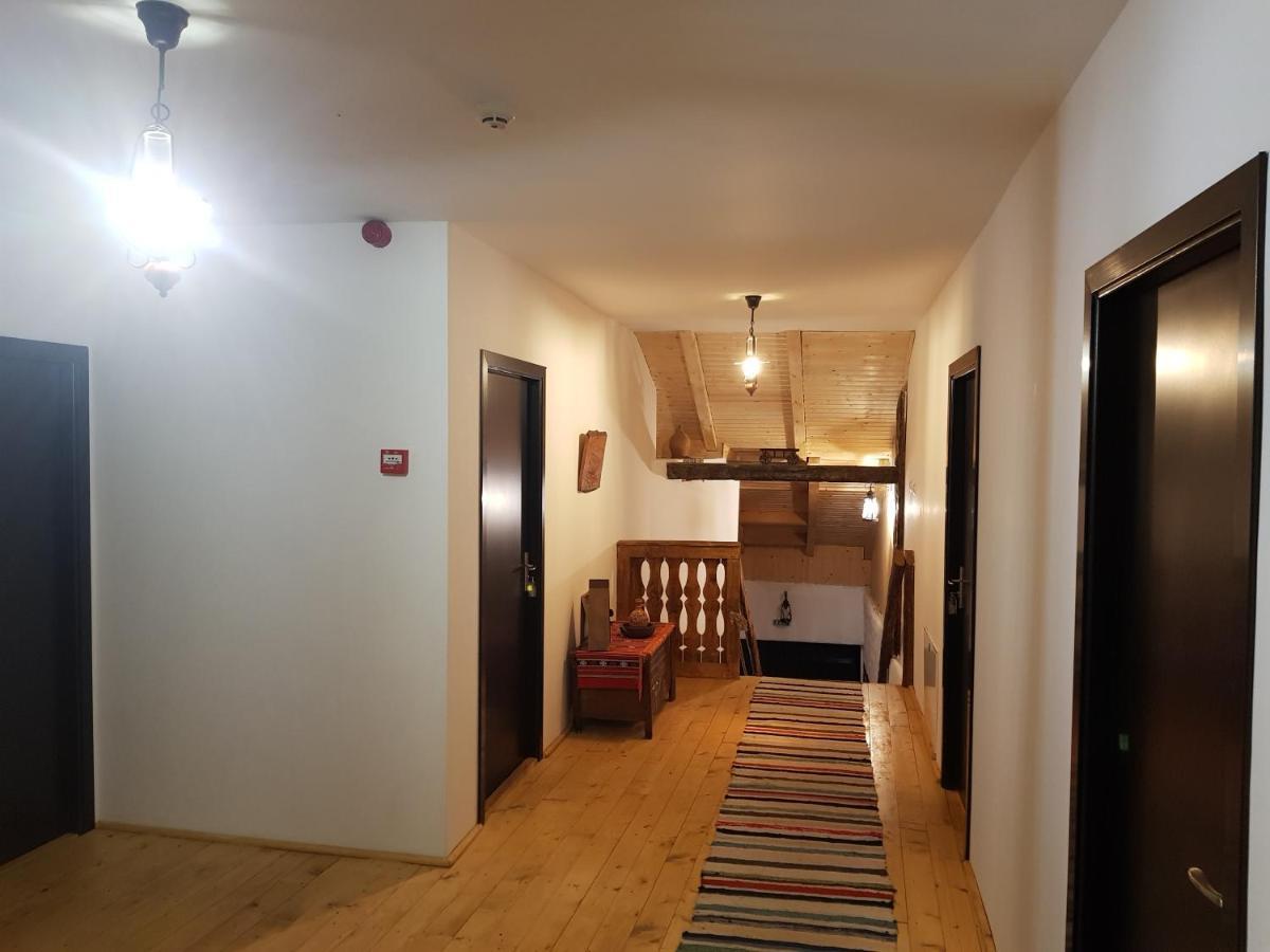 Satu Muscelean Hotel Albestii de Muscel Kültér fotó